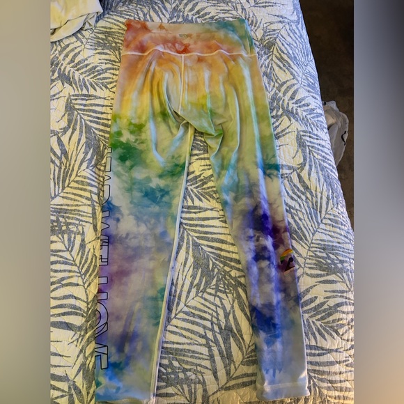 WITH peloton pride rainbow leggings - Picture 2 of 2